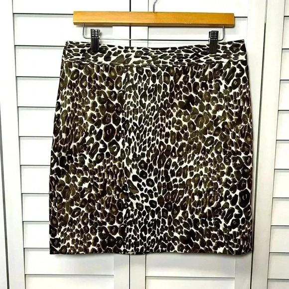 LOFT Leopard Print Pencil Skirt Size 6 Brown, Tan & Cream - Picture 1 of 7